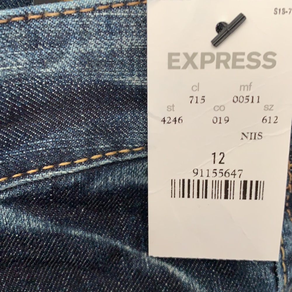 Jeans - Picture 3 of 4
